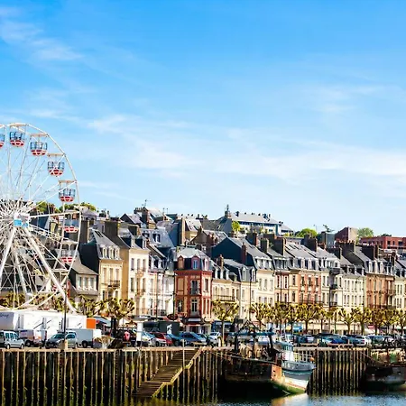 Le Yourhosthelper Deauville